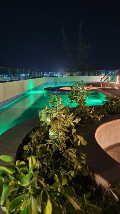 Modern Apartment with Rooftop, comfort