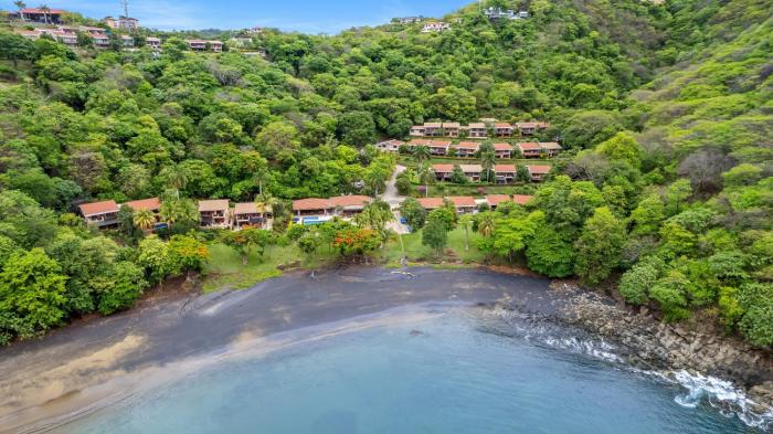 Bahia Pez Vela Resort