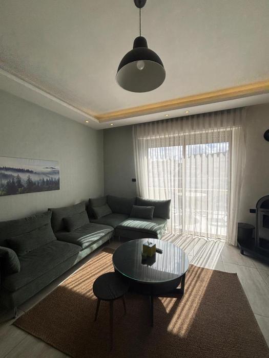 شقة مميزة في عبدون هيلز-Modern Apartment in Abdoun Hills