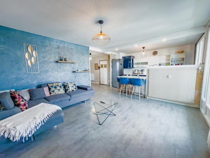 Spacieux T3 moderne avec balcon 6 pers, hyper centre Clermont