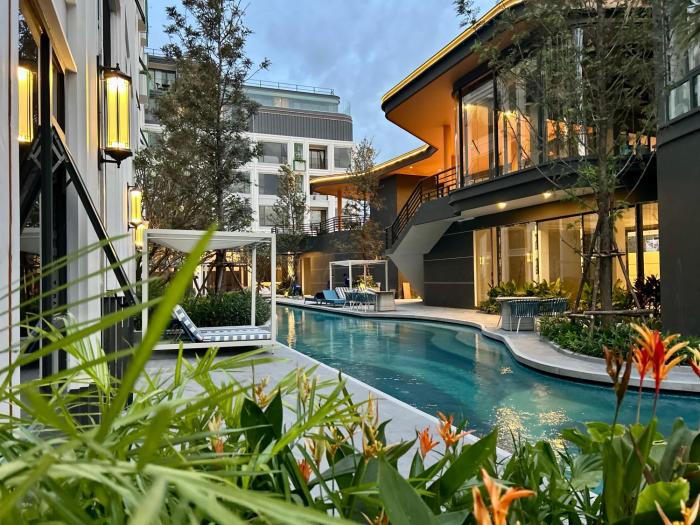 Bellevue Lagoon Boutique