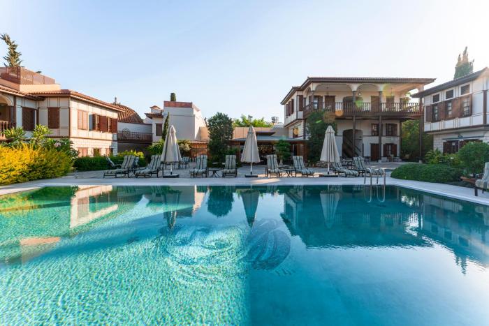 RuinAdalia Hotel