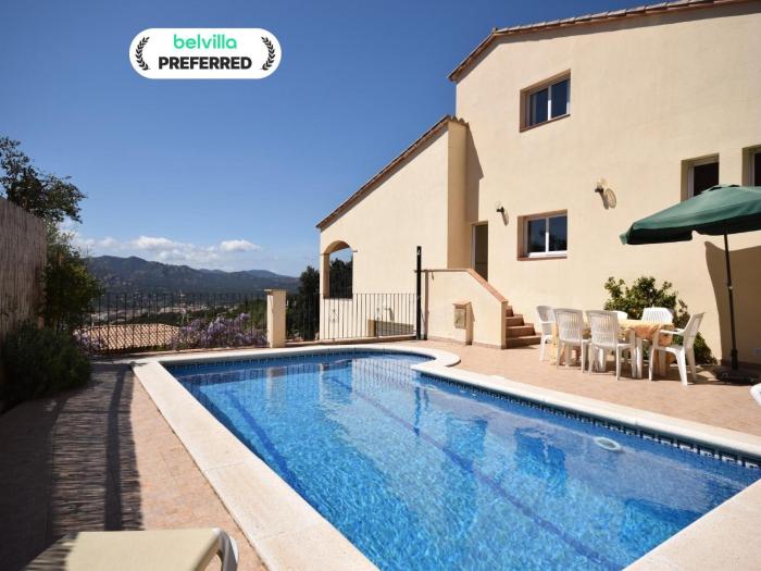 Private Pool Villa, 8 Guests