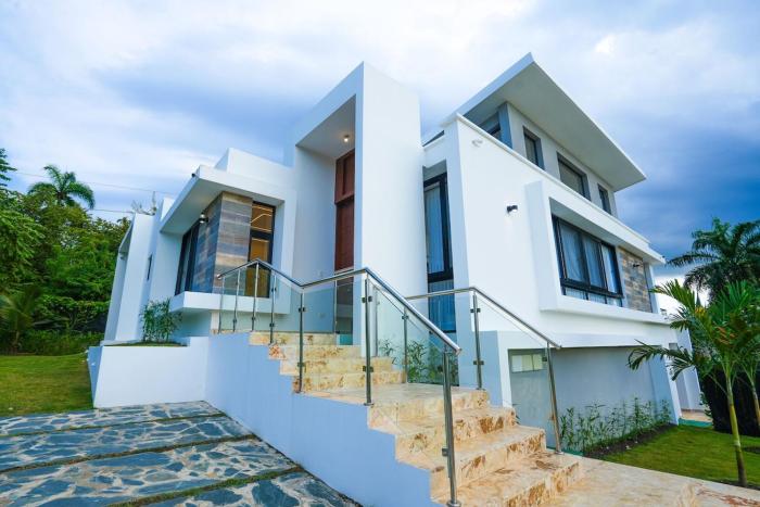 Modern Villa with a 15m Lap Pool, Cabarete