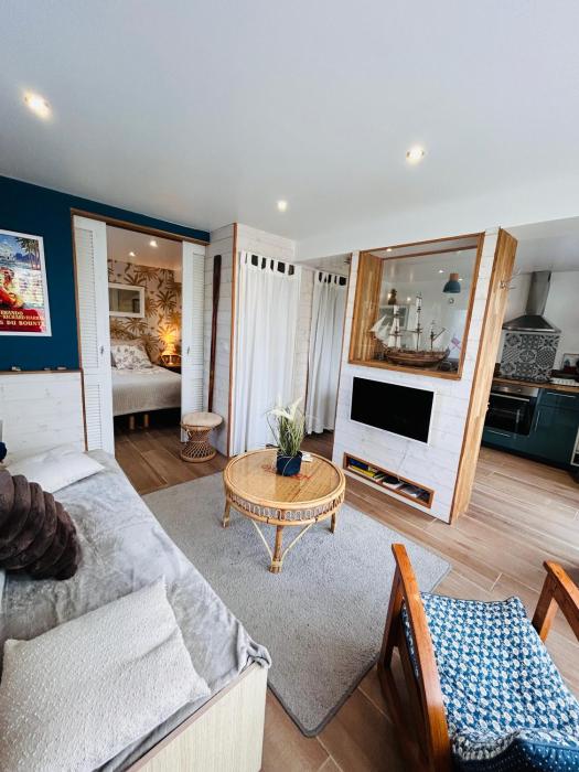 "La Bounty" gite 50m de la plage avec spa