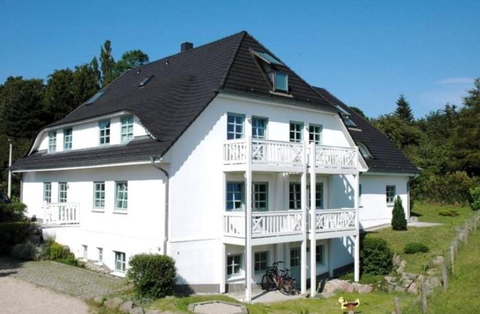 Ferienhaus Südstrand mit Blick bis zur Ostsee, inkl Schwimmbadnutzung und Sauna