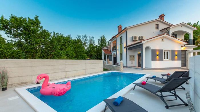 Villa Romano in Kukurini - Haus für 6-8 Personen