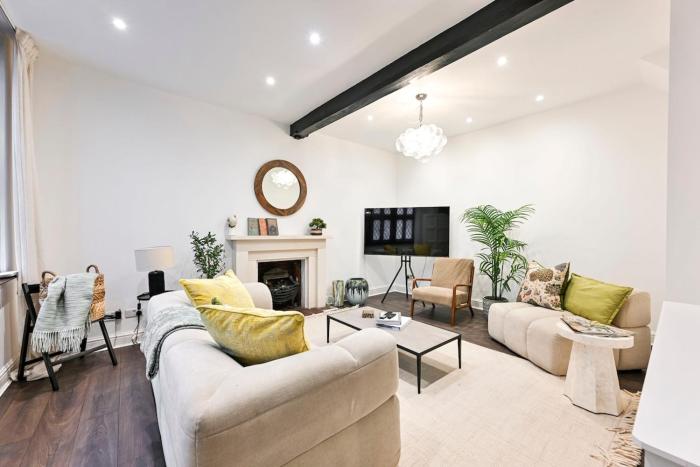 Argyl - Phillimore Walk 5 Bed Townhouse