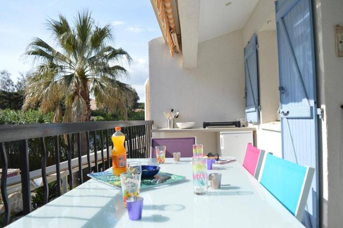 SM014 Appartement 2 pièces cabine 4 couchages SAINTE MAXIME