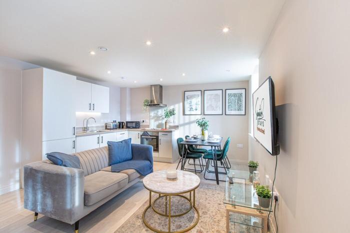 Chic 2-Bed City Centre Apartment - Sofa Bed