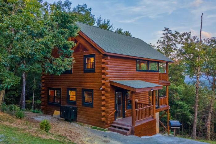 Perfect Smokies Escape Park View Hot Tub More