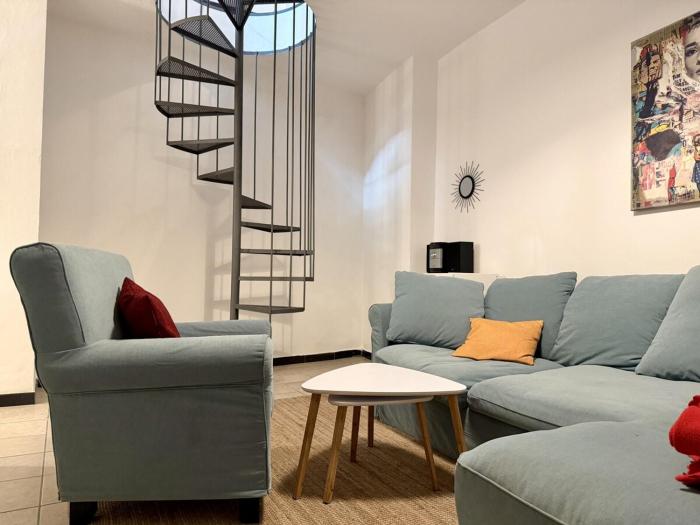 HOST4U - Cozy Retreat at House Don Camillo, in Trincheri