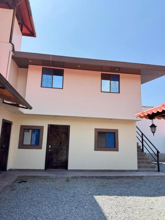 VILLA Alto vista áreas verdes y fogateros