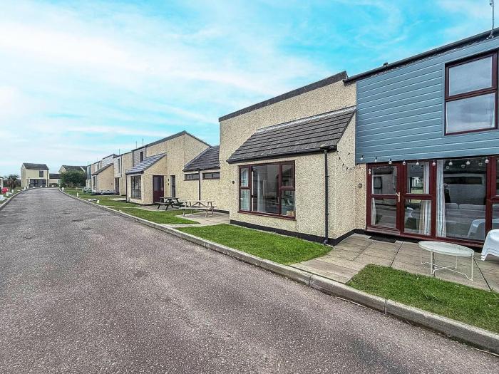 Homely 3 Bed Bungalow, Sleeps 6 In A Stunning Location In Cornwall Ref 85067P