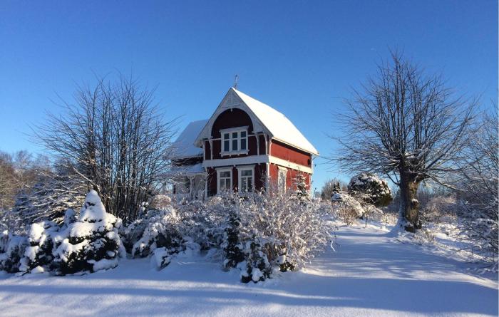 Beautiful Home In Slottsbron With Wifi