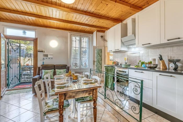 Butterfly Apartment - Happy Rentals