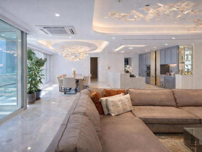 5-bedroom Penthouse, Elegant Super luxury