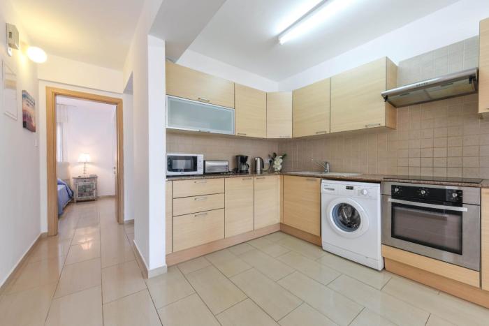 Nissi Apartment #101