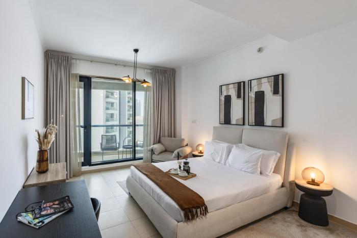 Modern Comfort - Convenient - Prime JLT Living