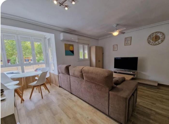 Modern Refuge in Nervión, Wi-Fi and AC Saramago III