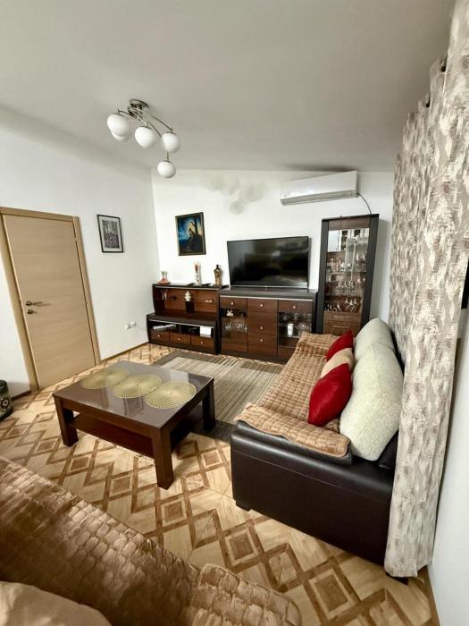 Sutomore 3-bedroom apartment