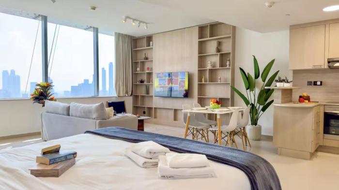 DAYF-SKG High Floor Studio in Sky Gardens Heart of DIFC