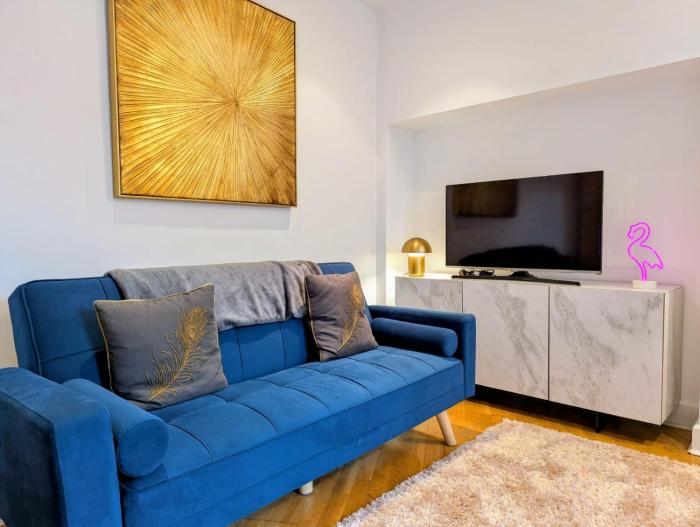 Quiet, roomy 1 BR flat in city centre - 5 mins from tube