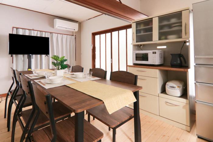 南栄駅1分 3寝室 最大9名 キッチン付一棟貸し パーキング1分 Showa Retro Japanese House 1min Station Entire Home for 9