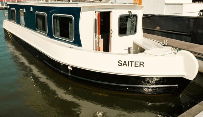 New houseboat center Amsterdam Saiter