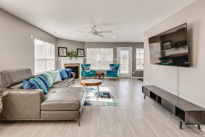 Quiet Suburban Huntsville Home: 8 Mi to Madison!