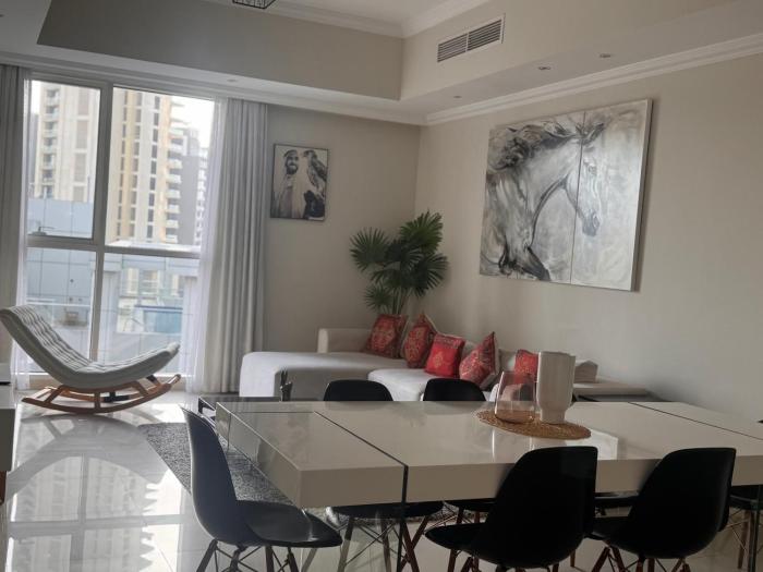 Prime Downtown 3 BDR-2 mn to Dubai Mall