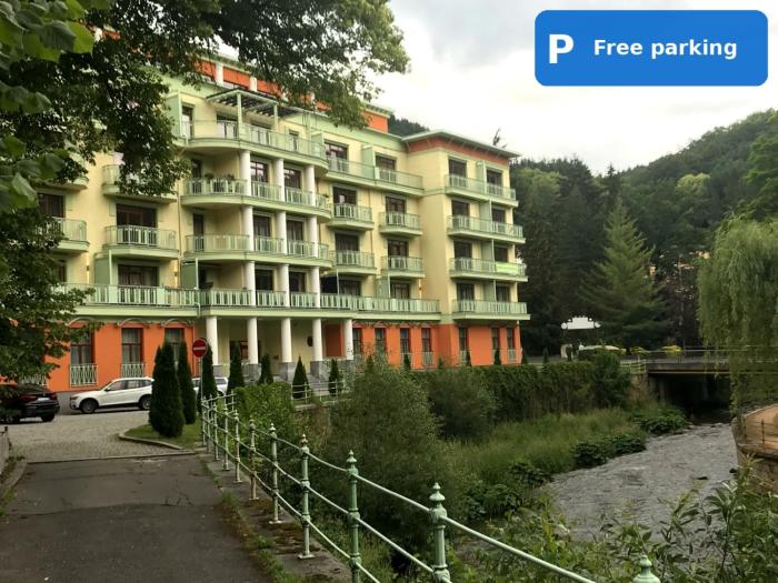 Slunecni Lazne Apartments