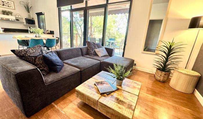 Nature Resort - Stylish 1, 2 & 3 bedroom Villas with Private Rural Views