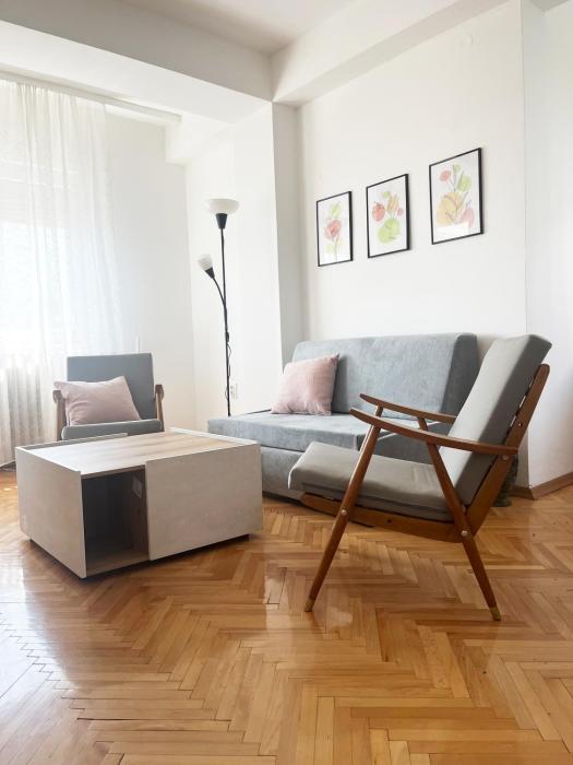 Lelas Central Apartment