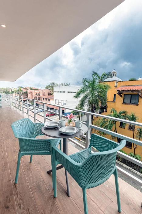 Central Beach Haven Sleeps 16