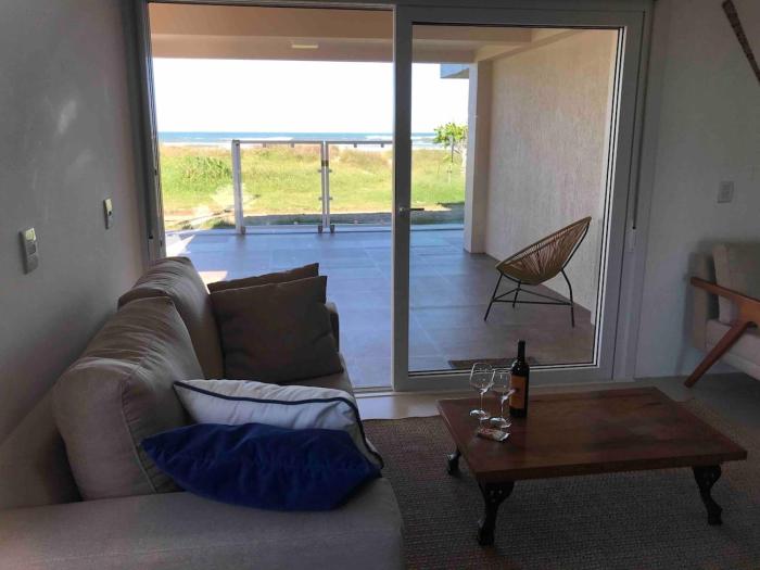 Ground floor apartment by the sea just 15 minutes from Torres