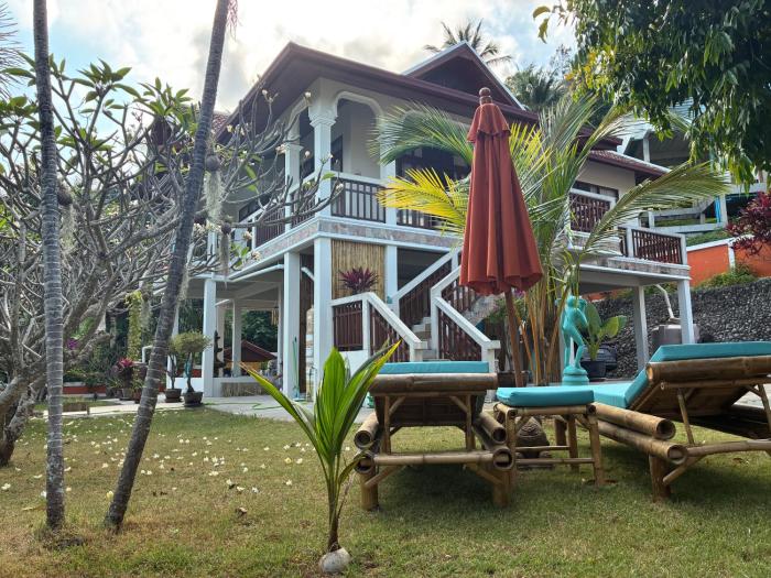 Villa Bleu Monkey Paradise