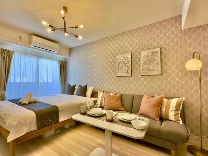 2 to Namba - 7th floor w Elevator Free Bikes