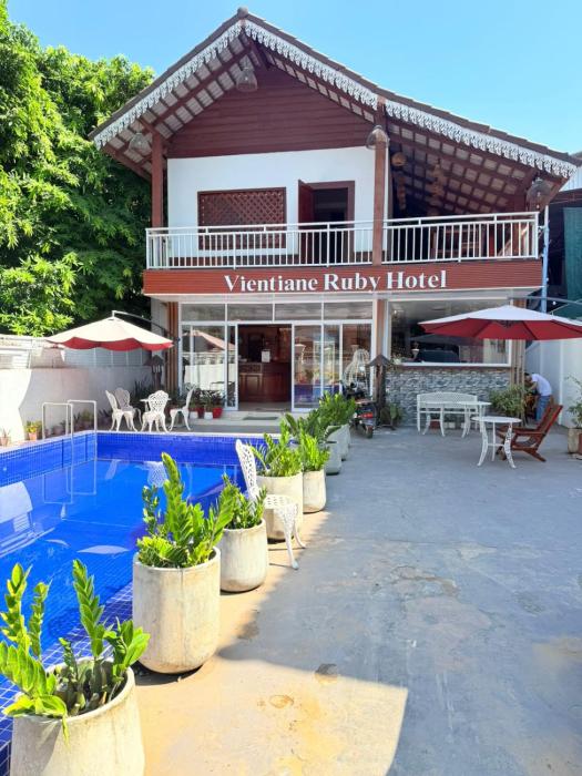 Vientiane Ruby Villa Hotel