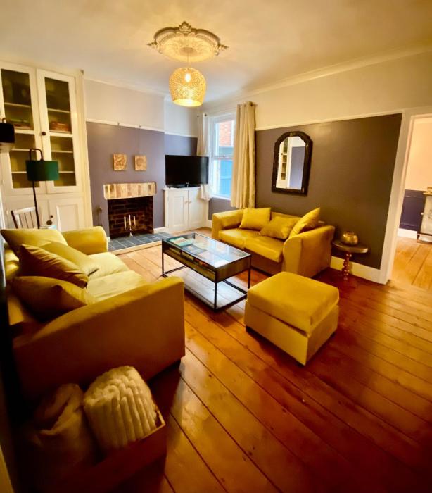 4-Bedroom Stylish Victorian homestay