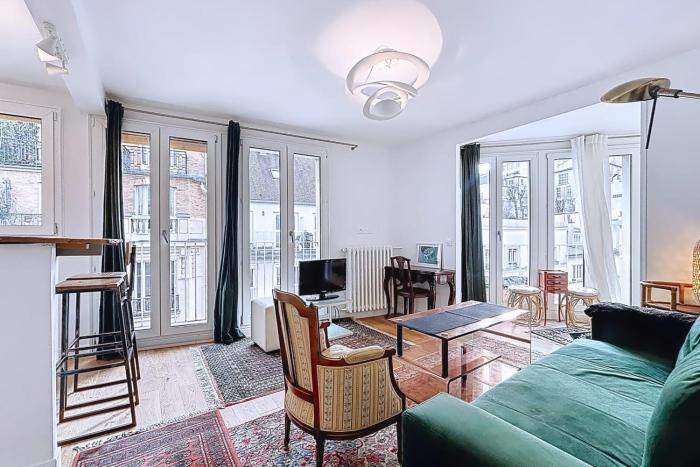 Cozy apartment with a view of the Sacré-Cœur