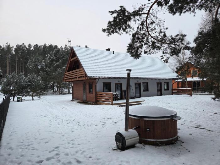 Domek Pod Sosnami- Swornegacie z gorącą balią