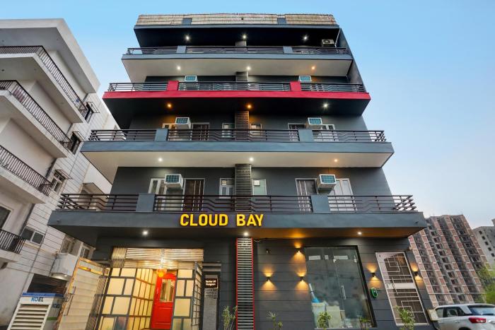 Super Townhouse Cloud Bay, Near Genpact, Sector-69, Gurgaon