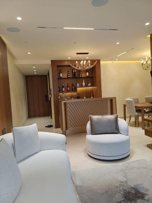 Luxury Apartment in Andheri near Mumbai Airport