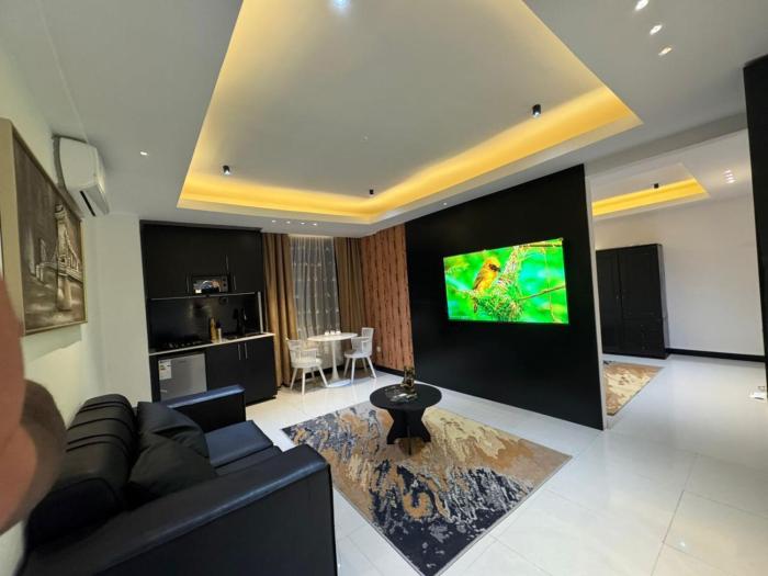 IVORY PEACEFULLY Home