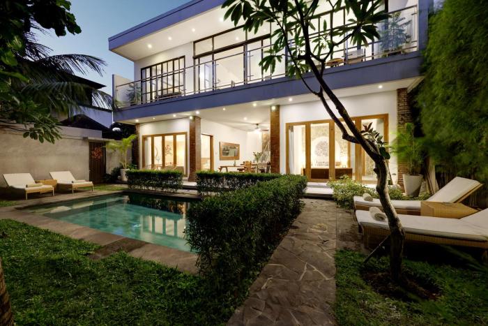 6BR Seminyak Oasis with 2 Private Pools