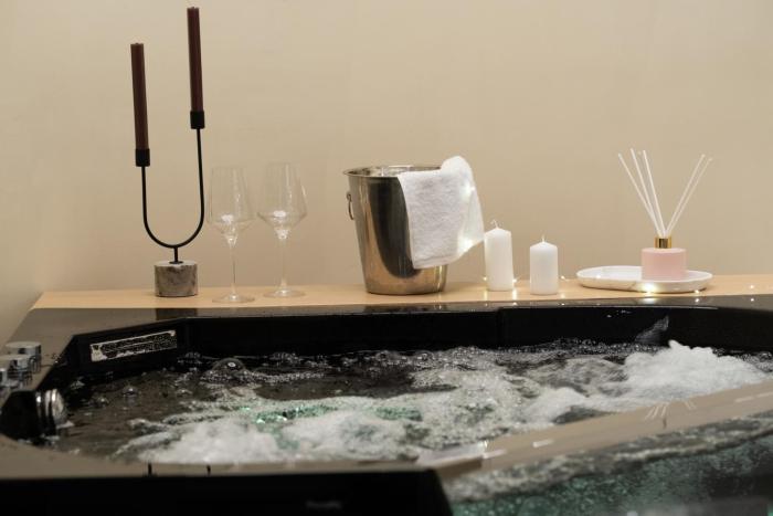 Athenian Central Suites