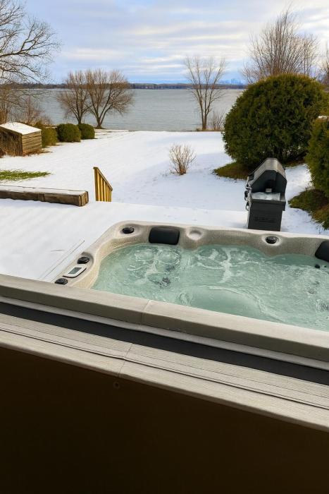 Chalet RiverSide - Waterfront, SPA