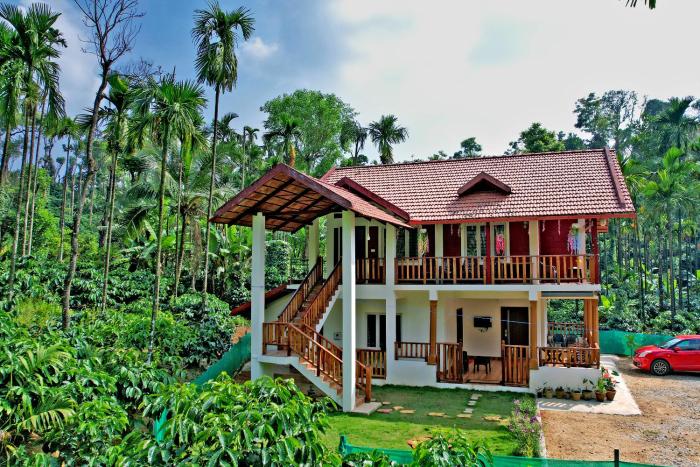 Dadad Gadde Nature Stay - Estate, Home Food, Near to Falls & Sightseeing
