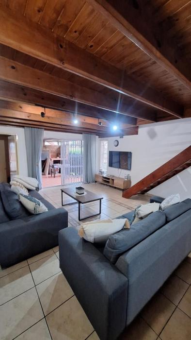 Secure house in complex near OR Thambo airport